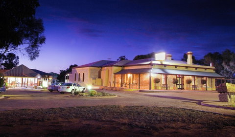 Standpipe Golf Motor Inn - Accommodation Noosa 0