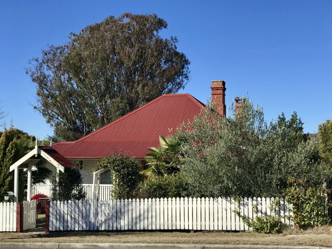 Tenterfield Luxury Historic Cottage - Accommodation Noosa 0