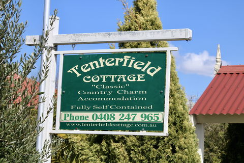 Tenterfield Luxury Historic Cottage - Accommodation Noosa 1