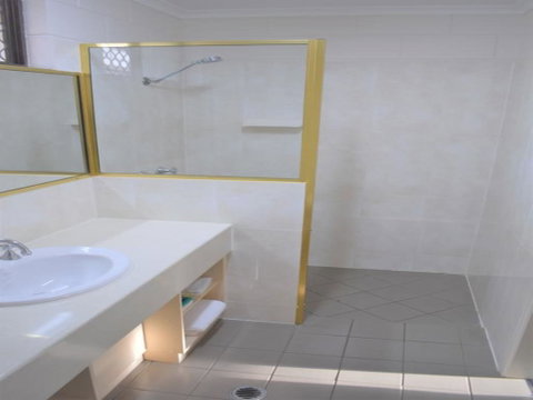 Best Western Bundaberg City Motor Inn - Accommodation Noosa 2