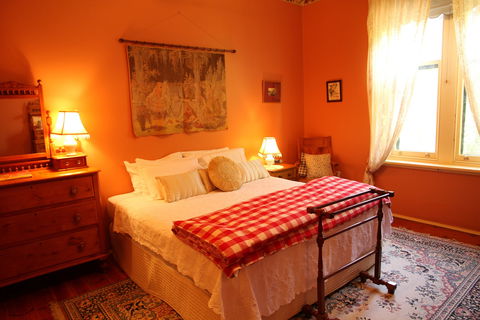 Buxton Manor - Garden And Loft Apartment - Accommodation Noosa 1
