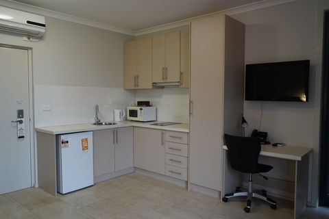 Carlton Lygon Lodge - Accommodation Noosa 2