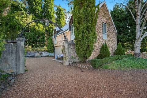 Cooks House - Hawthorn Hill Mount Wilson - Accommodation Noosa 1