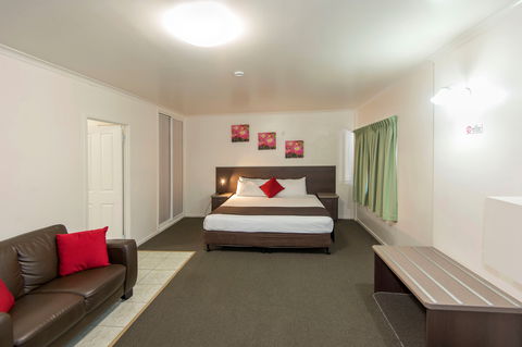 Coral Sands Motel - Accommodation Noosa 1