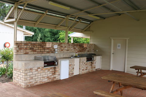 Fossickers' Tourist Park - Accommodation Noosa 1