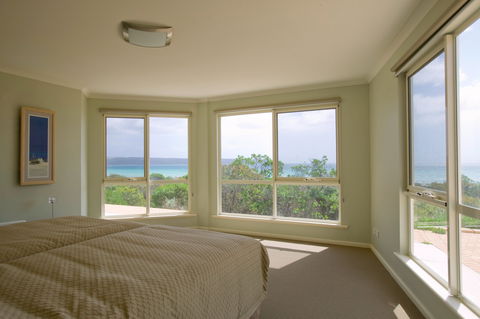 Island Beach Lodge - Accommodation Noosa 1