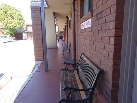 The Albury Regent Motel - Accommodation Noosa 2