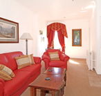 Crest Castle Bed and Breakfast - Accommodation Noosa