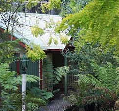 Eagle Hammer Cottages - Accommodation Noosa 1