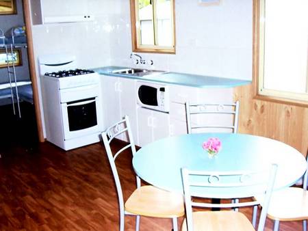 Flinders Caravan Park - Accommodation Noosa 3