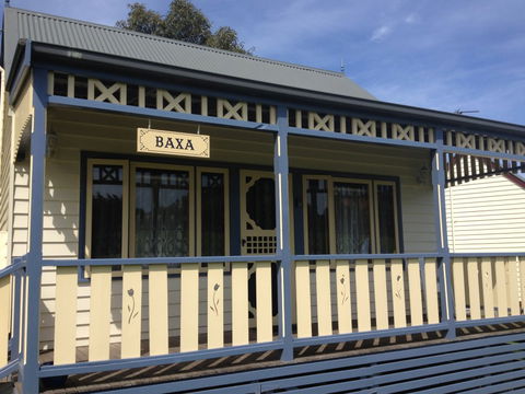 Belfast Cottages - Accommodation Noosa 3