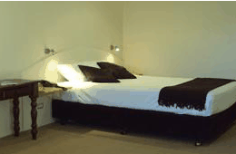 Beachfront Family Resort - Accommodation Noosa 2