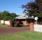 Karri Rose B  B - Accommodation Noosa