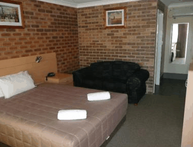 Jumbuck Motor Inn - Accommodation Noosa 2