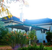 Straw Houses - Accommodation Noosa