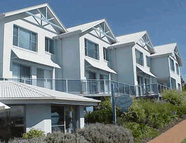 Breakers Apartments Mollymook - Accommodation Noosa 2