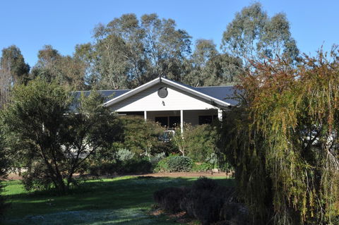 Mansfield Spa Retreat - Accommodation Noosa 0