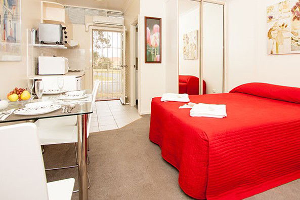 Griffith ACT Accommodation Noosa
