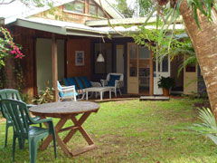 Artist Studio Cottage - Accommodation Noosa 2