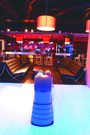 Strike Bowling Bar - Chapel - Accommodation Noosa 3