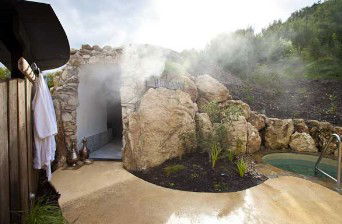 Peninsula Hot Springs - Accommodation Noosa 1