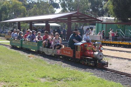 Altona Miniture Railway - Accommodation Noosa 0