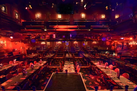 Draculas Cabaret Restaurant - Accommodation Noosa 1