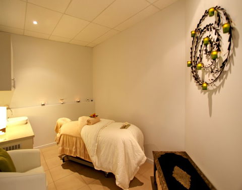 The Boardwalk Spa - Accommodation Noosa 2