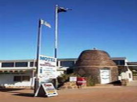 Andamooka Dukes Bottlehouse Museum - Accommodation Noosa 0