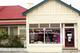 Old Maypole Collectables & Antiques - Accommodation Noosa 0