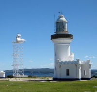 Point Perpendicular Lighthouse and Lookout - Accommodation Noosa