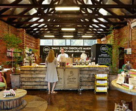 Bright Chocolate - Accommodation Noosa 1
