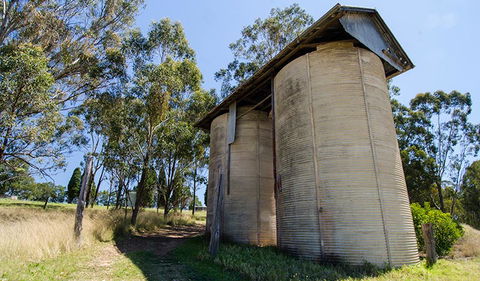 Migrant Heritage Walk - Accommodation Noosa 2
