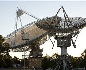 CSIRO Parkes Radio Telescope - Accommodation Noosa 1