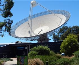 CSIRO Parkes Radio Telescope - Accommodation Noosa 5