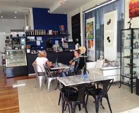 Blue Artz Gallery & Cafe - Accommodation Noosa 4