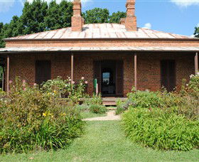Lake View House - Accommodation Noosa 1