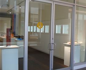 Bilk Gallery For Contemporary Metal And Glass - Accommodation Noosa 1