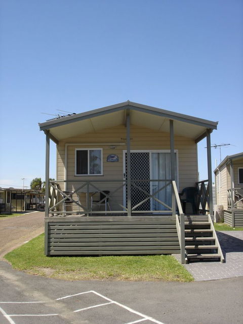 Belmont Pines Lakeside Holiday Park - Accommodation Noosa 5