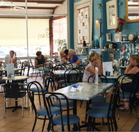 Inspirations Cafe Gift and Patchwork Gallery - Accommodation Noosa