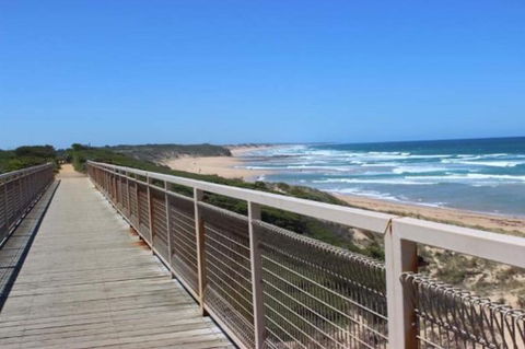Day Tour Of Phillip Island Nature Parks & Penguins - Accommodation Noosa 1