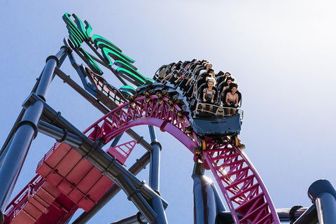Gold Coast Theme Park Pass: Warner Bros. Movie World, Sea World And Wet'n'Wild - Accommodation Noosa 0