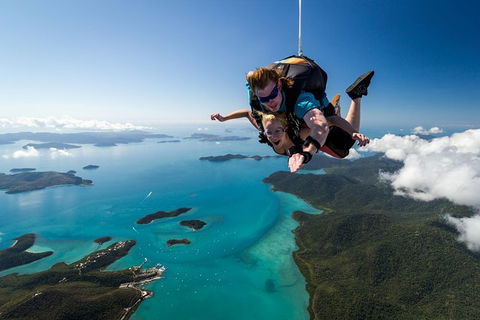 Airlie Beach Tandem Skydive - Accommodation Noosa 1