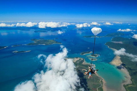 Airlie Beach Tandem Skydive - Accommodation Noosa 4