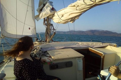 Townsville Early Morning Sailing Cruise Boat Tour - Accommodation Noosa 6