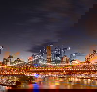 Brisbane Airport to and from Brisbane CBD for 7 ppl - Accommodation Noosa