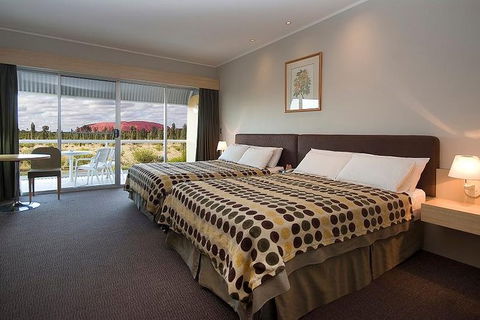 3-Day Uluru-Kata Tjuta And Kings Canyon 4WD Small-Group Eco-Tour From Alice Springs - Accommodation Noosa 0