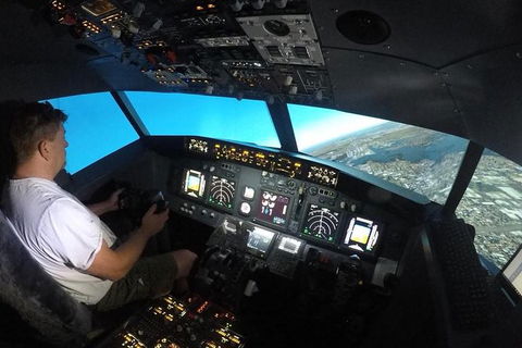 Airliner-737 - 30 Minutes - Flight Simulator Experience - Accommodation Noosa 1