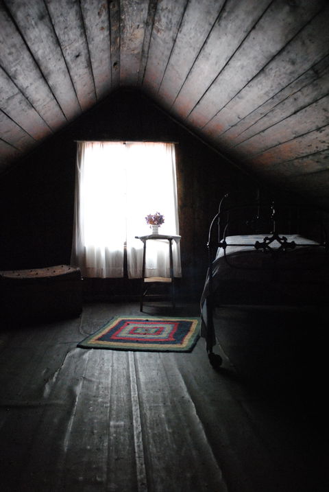 Portable Iron Houses - Accommodation Noosa 2