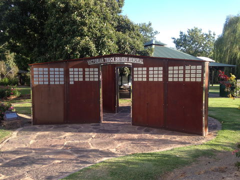 Victorian Truck Drivers Memorial - Accommodation Noosa 0